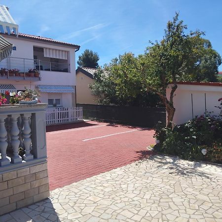 Apartmani Mila-Casa Bianca Medulin Bagian luar foto